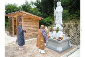 長陽寺 永代供養等 地蔵(島根県安来)本多石材店寄贈